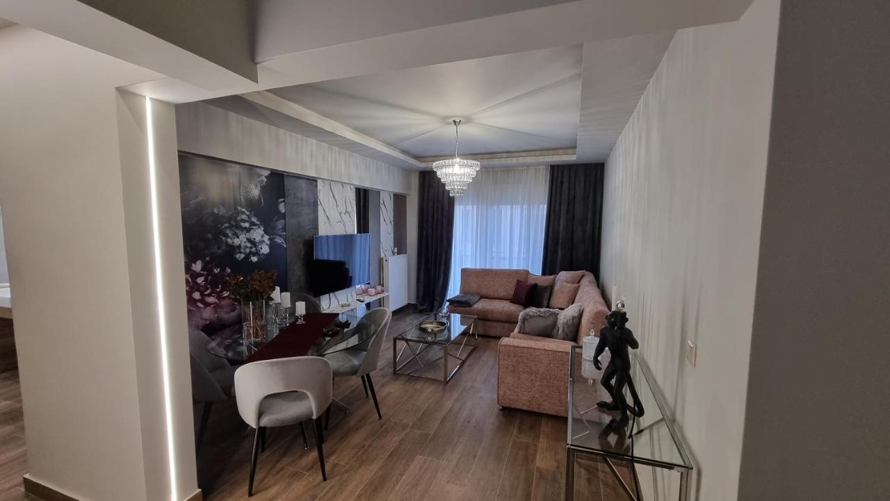 Deka Luxury Apartment Tríkala Exteriör bild