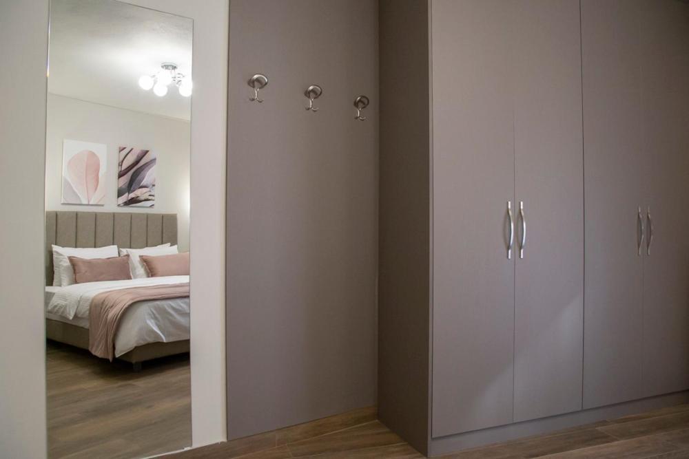 Deka Luxury Apartment Tríkala Exteriör bild
