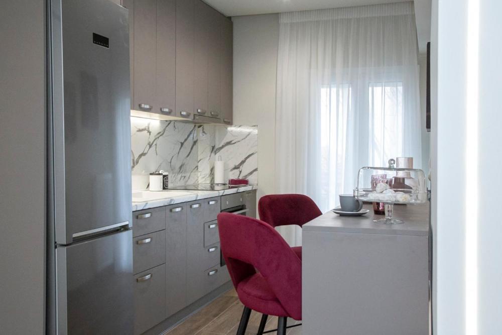 Deka Luxury Apartment Tríkala Exteriör bild